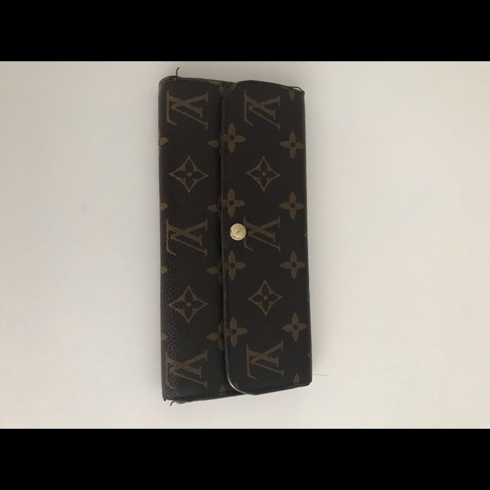 Off brand wallet worn